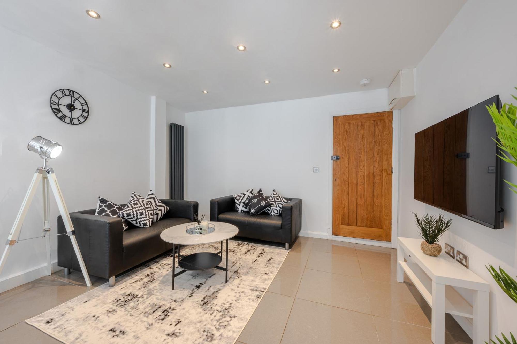 Stylish Two Bedroom Apartment By Central London With Garden Esterno foto