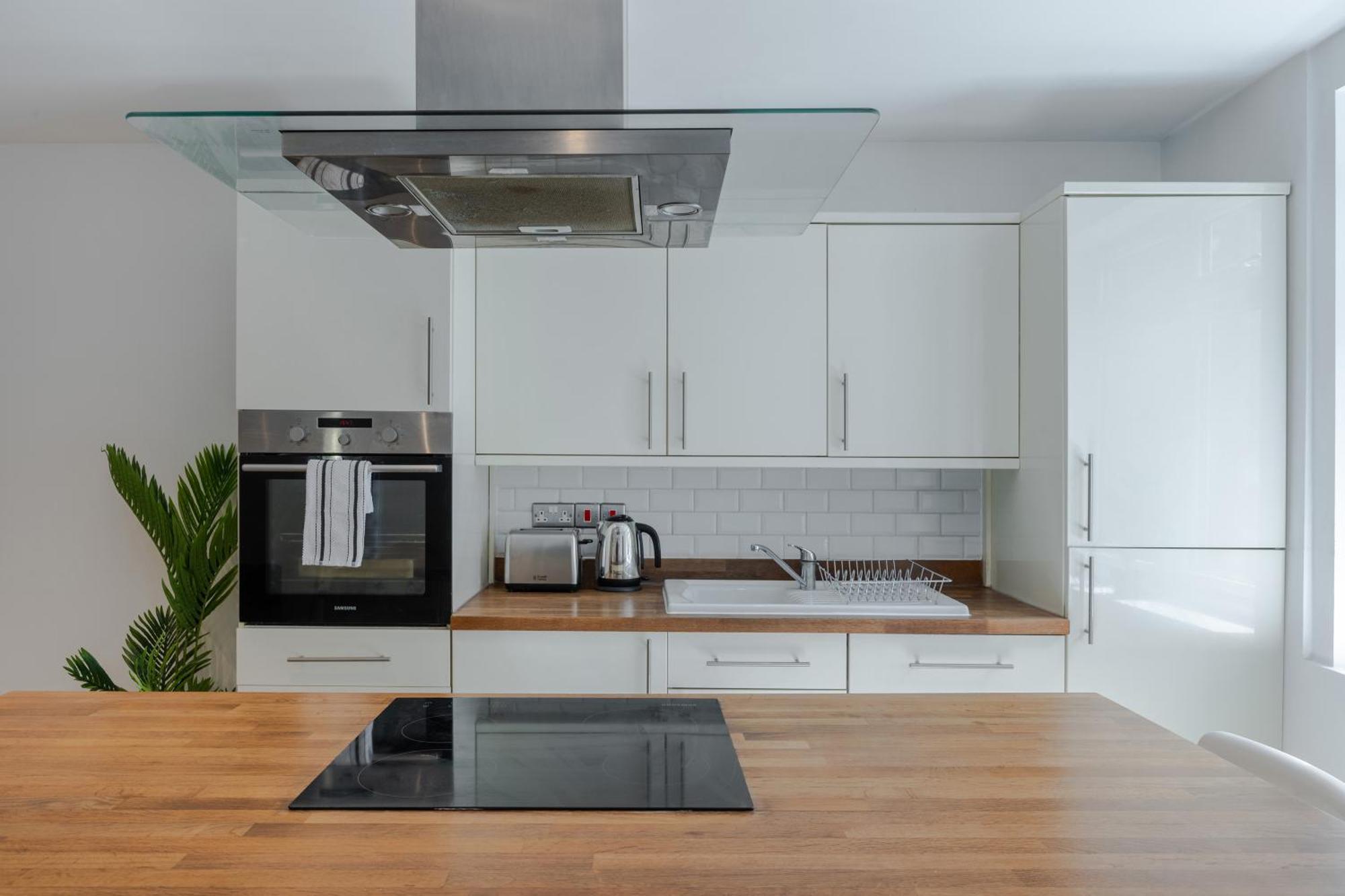 Stylish Two Bedroom Apartment By Central London With Garden Esterno foto