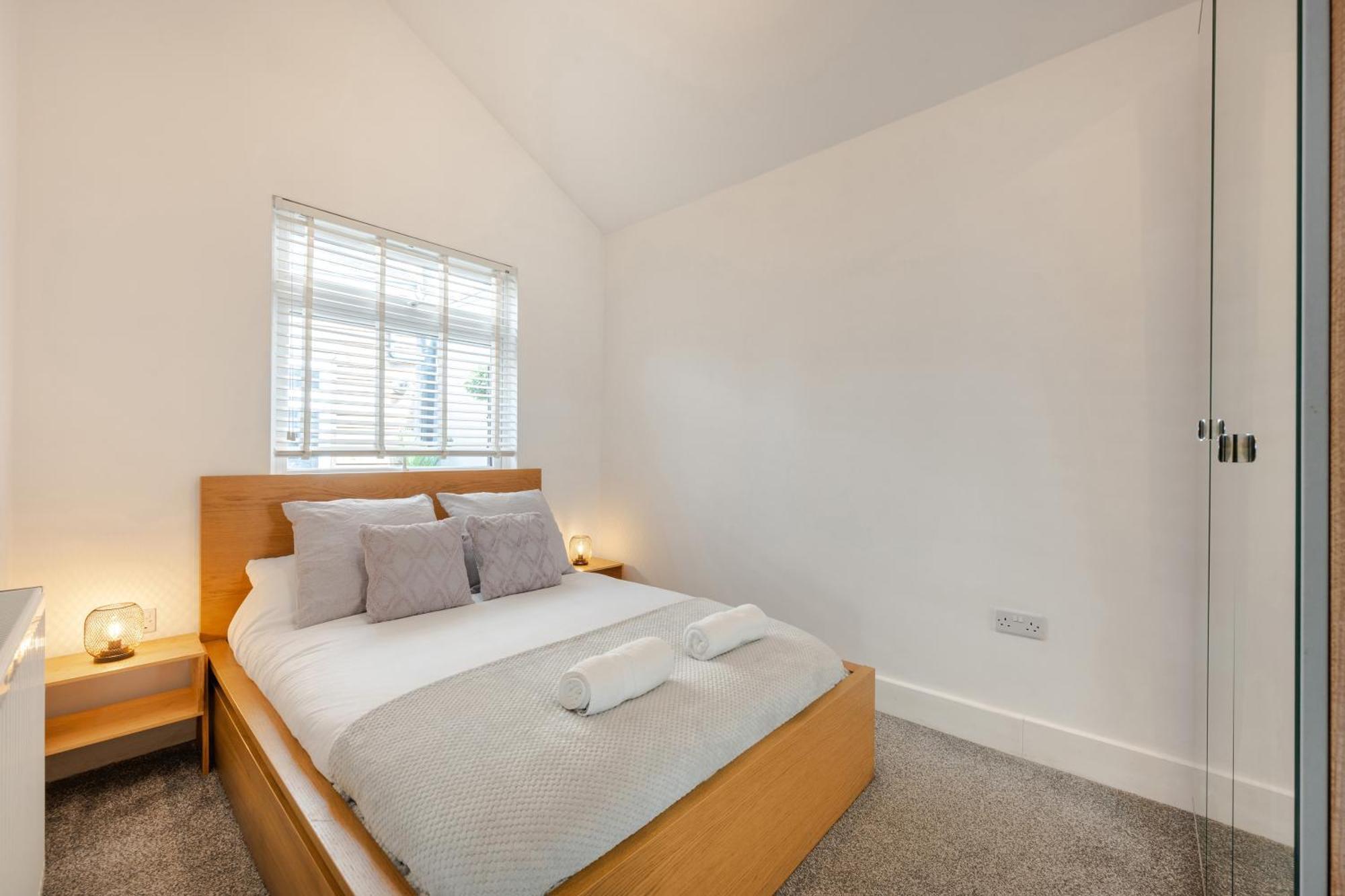Stylish Two Bedroom Apartment By Central London With Garden Esterno foto